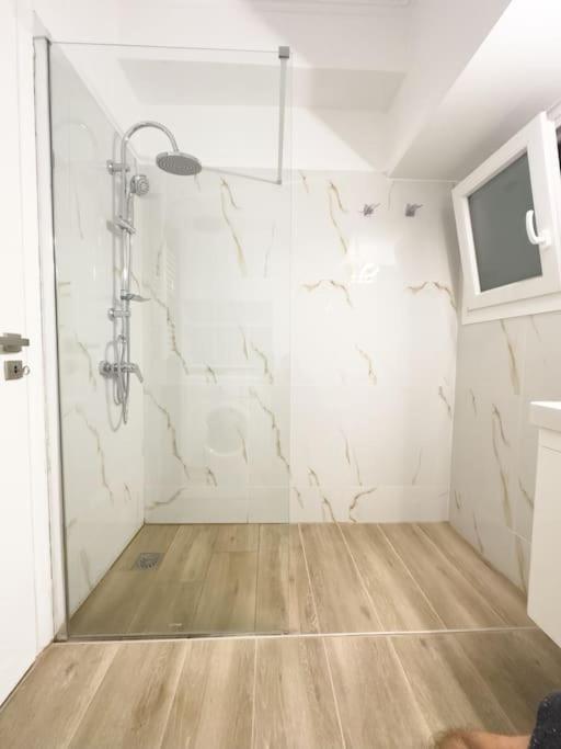 Ferienwohnung Petite Retreat In Kolonaki, Athens /Netflix Exterior foto